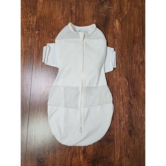 SNOO Other - Happiest Baby SNOO Sleep Sack Swaddle Organic Cotton Unisex White Medium 2-4M